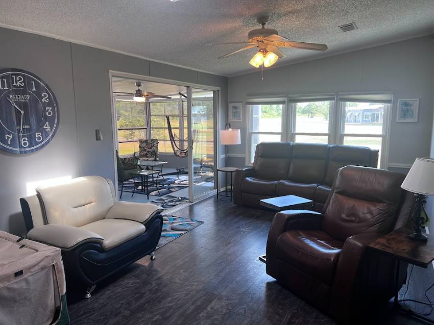 74 Greenview Drive a Winter Haven, FL Mobile or Manufactured Home for Sale